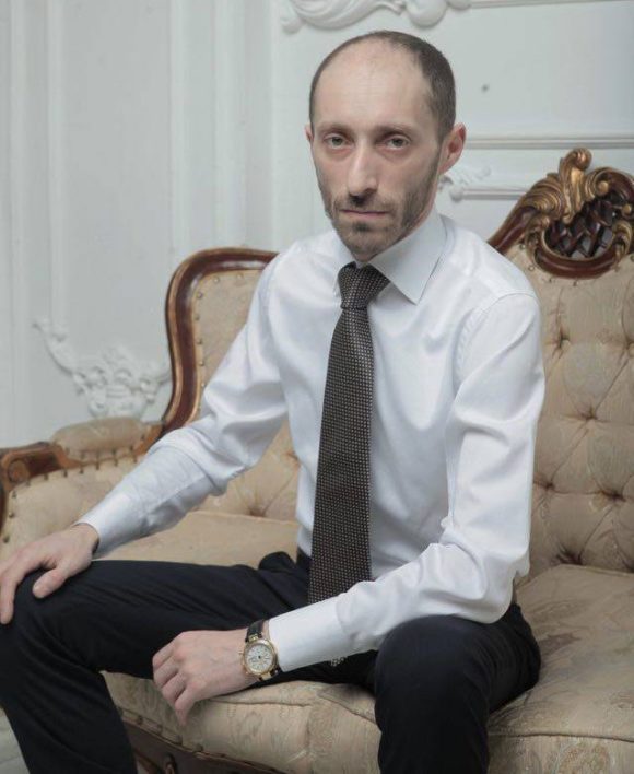 О "подводных камнях" и юридических тонкостях при оформлении кредита рассказал адвокат Илья Рейзер