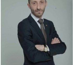 Адвокат Илья Рейзер о геополитических конфликтах, связанных с притязаниями на Арктику западных партнеров.