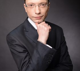 Экстрасенс Денис Широков: легко ли научится волшебству?