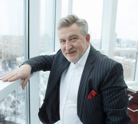 Владимир Постанюк: Сердечно хочу поздравить вас с этим замечательным праздником!