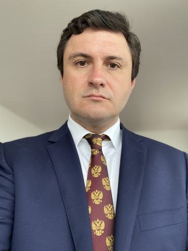 Александр Зорин: С Новым годом, дорогие дамы!