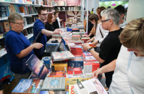 Работу в России возобновили два подразделения Penguin Random House
