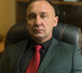 Звёздный адвокат Максим Калинов: биография, отзывы, личная жизнь.