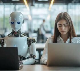 Искусственный интеллект или живые работники? Искусственный интеллект или живые работники?